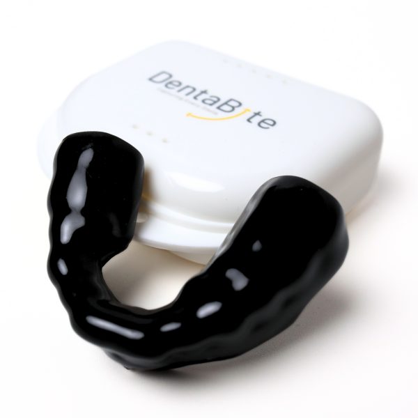 black-sports-mouthguard black-sports-mouthguard