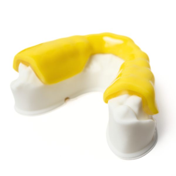 sports-mouthguard-corner-view sports-mouthguard-corner-view